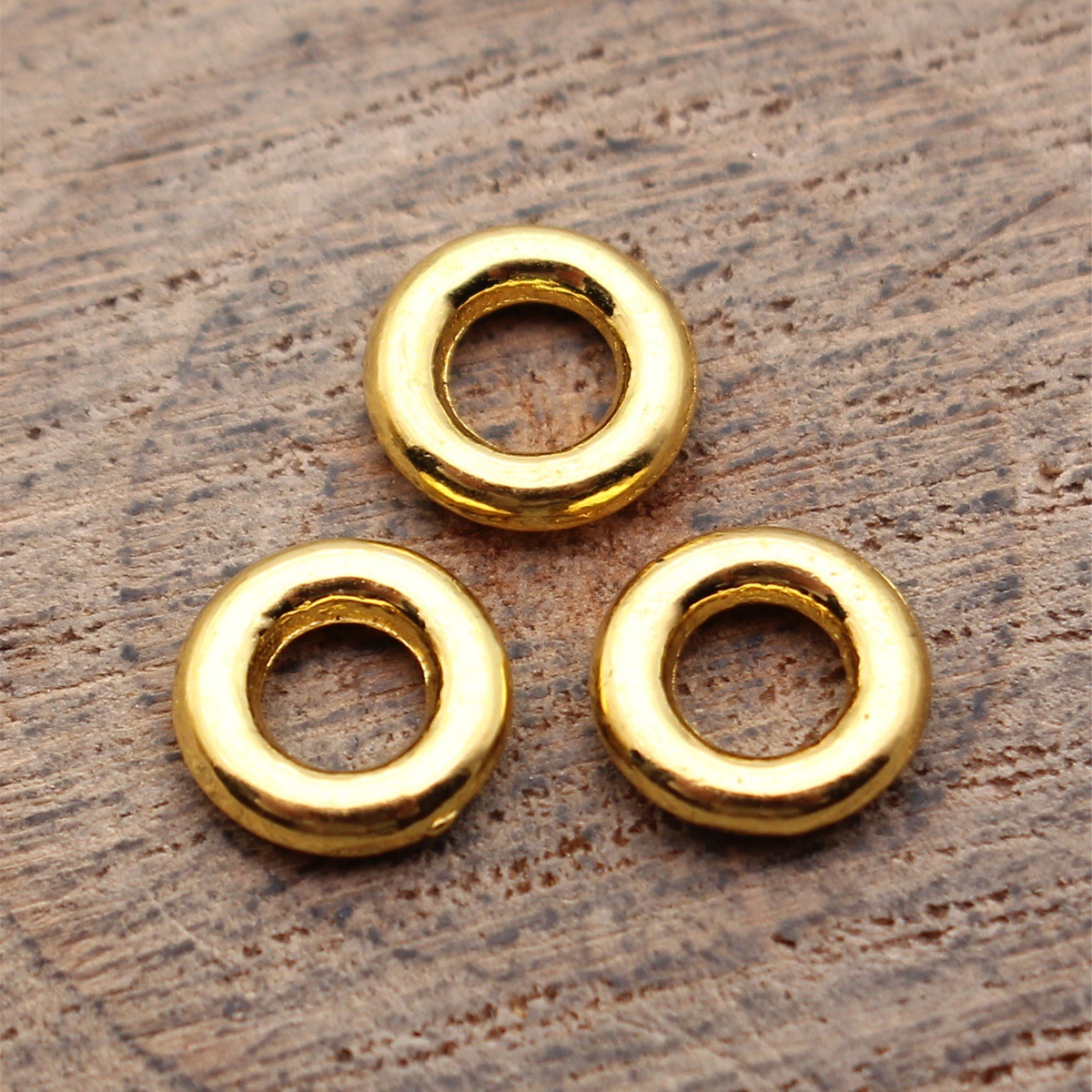 Round Charms Connector Cutout  - Jewelry Making With Resin review and price